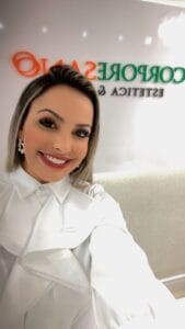 Dra Juliana Farina