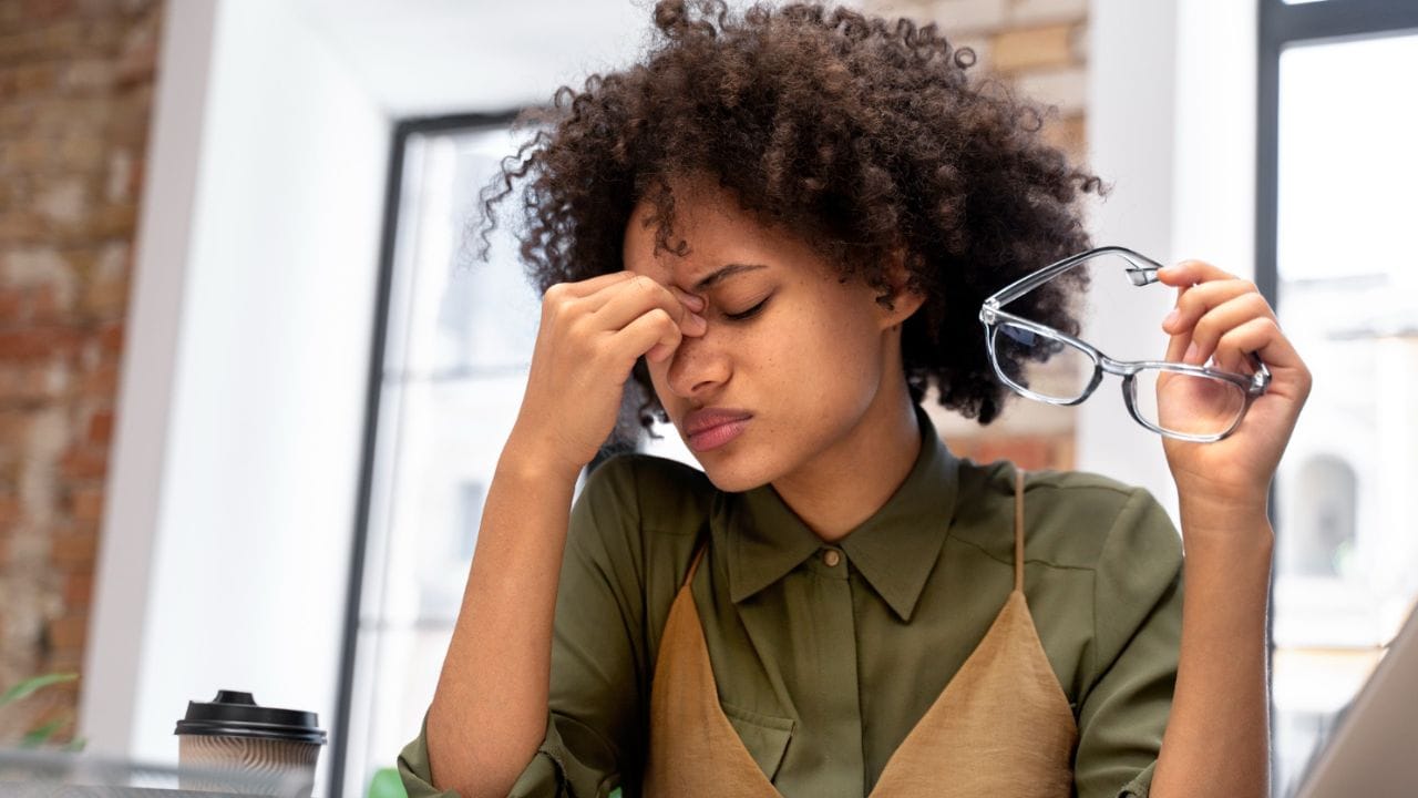 7 sinais de que você está esgotada (e como recuperar sua energia)